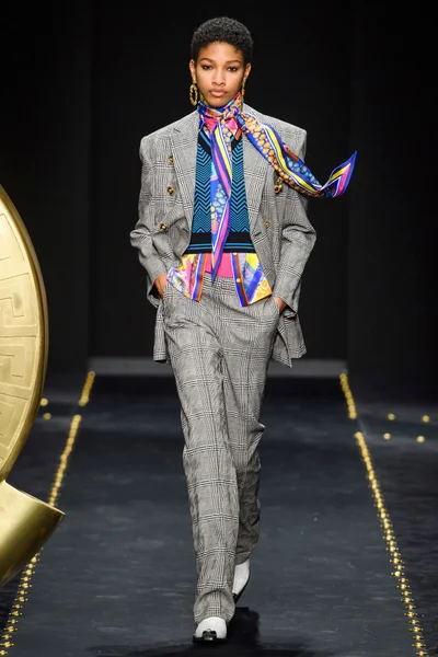 Look 45